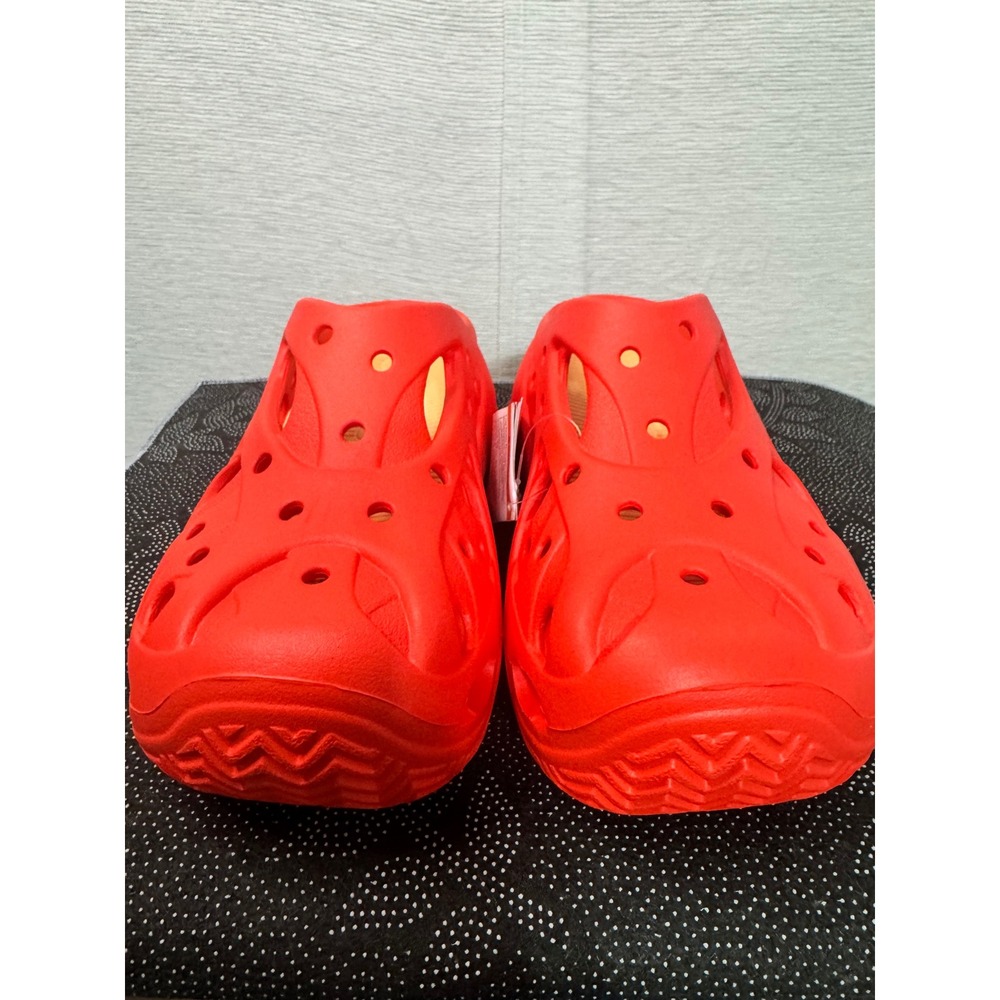 Crocs Caged Clog Red Platform Slip On Shoes 211141-7AH Womens 9 Mens 7 NEW